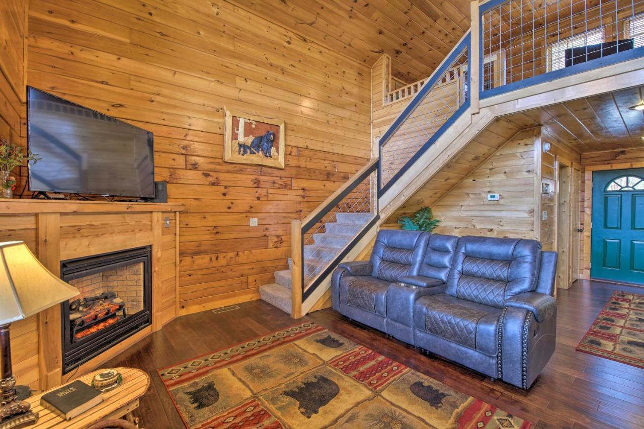 Gatlinburg Cabin With Pool Table And Hot Tub! Eksteriør billede