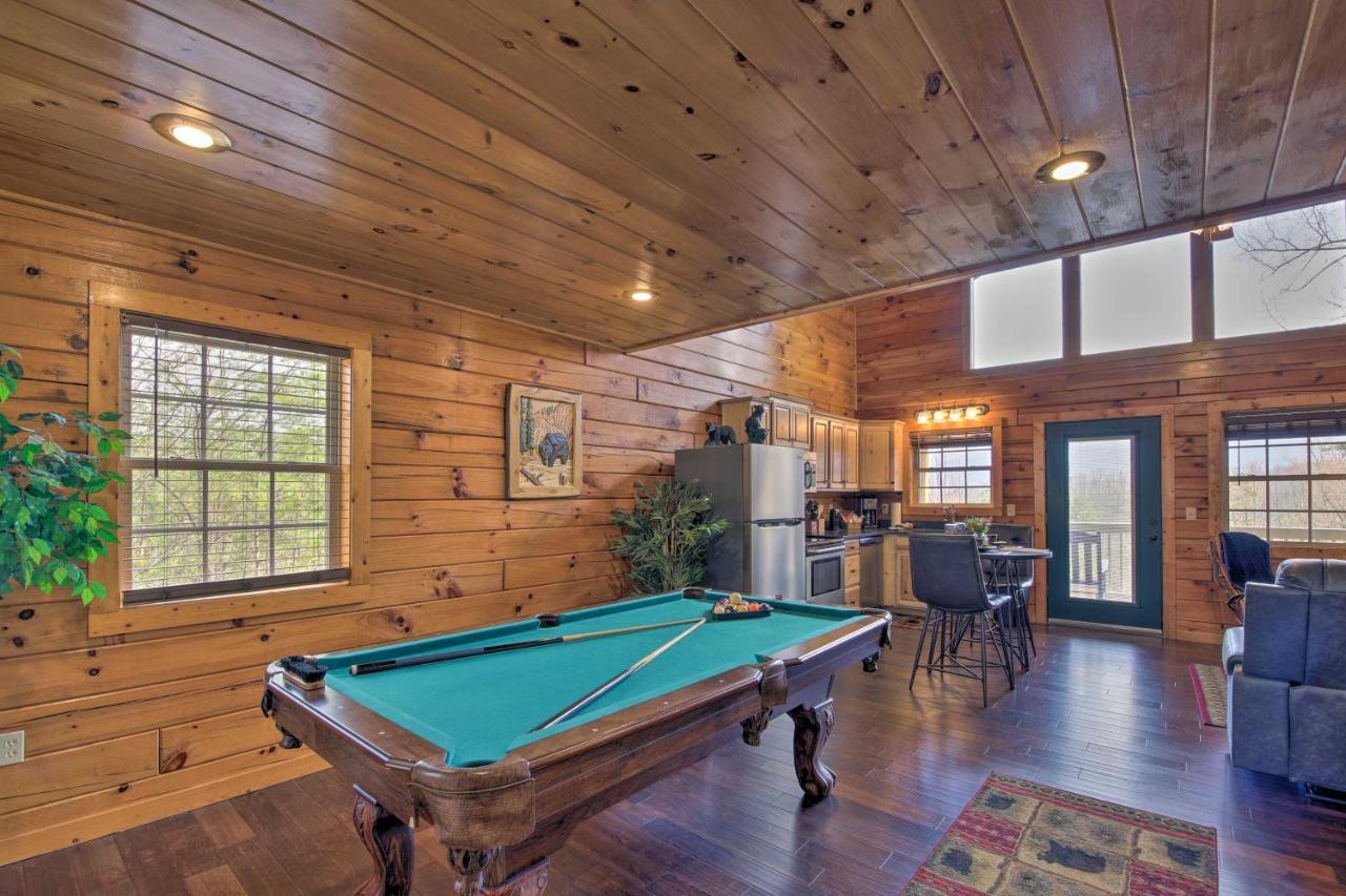 Gatlinburg Cabin With Pool Table And Hot Tub! Eksteriør billede