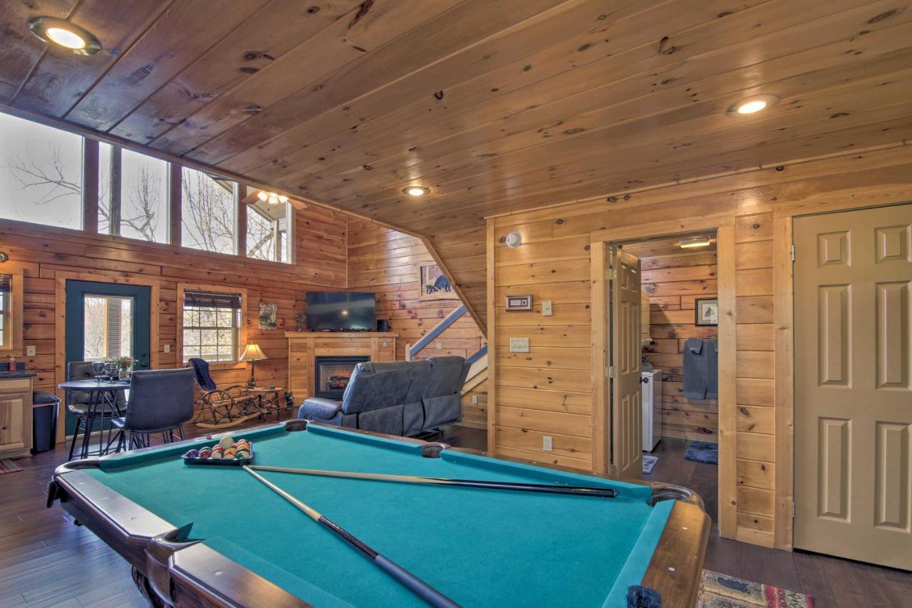 Gatlinburg Cabin With Pool Table And Hot Tub! Eksteriør billede