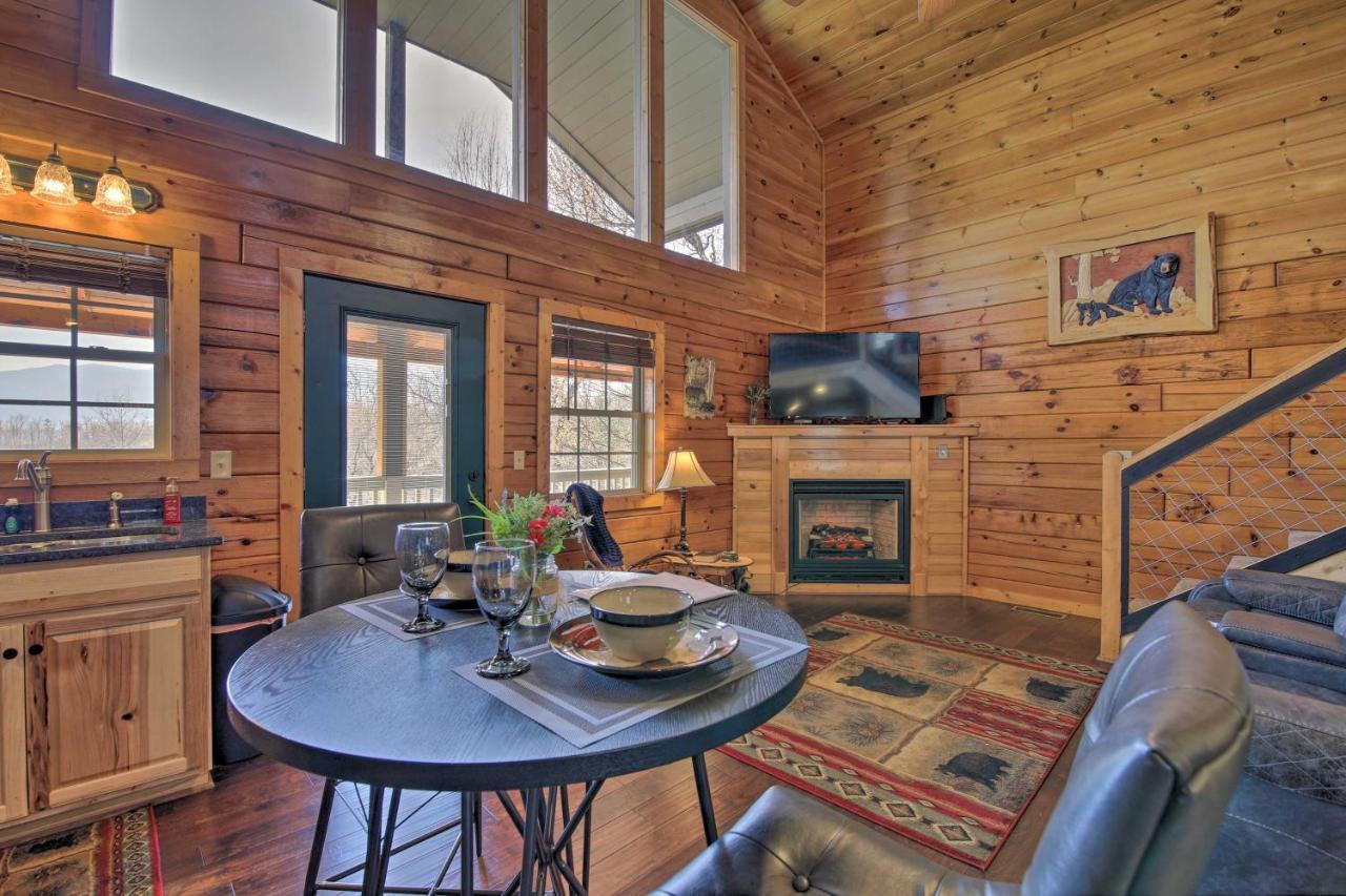 Gatlinburg Cabin With Pool Table And Hot Tub! Eksteriør billede